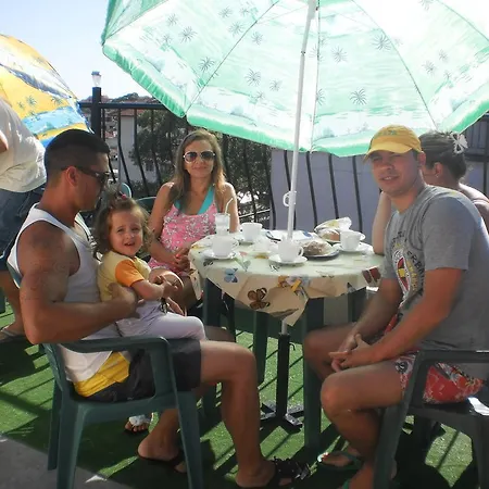 Pemir Family 2* קיטן